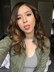 pokimane ❤ у Твіттері: "LCS Finals Day 1! 😊 💖 If you see me,